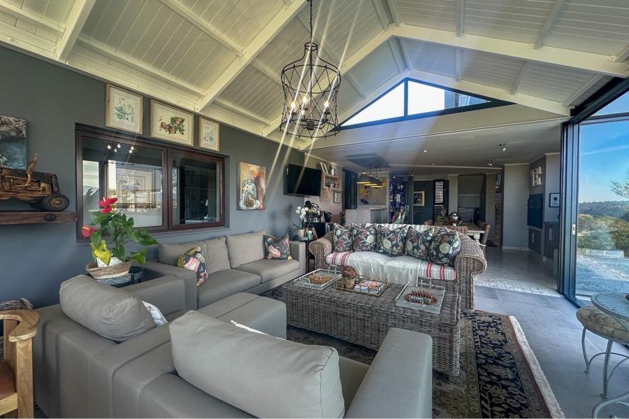 5 Bedroom Property for Sale in Oubaai Western Cape